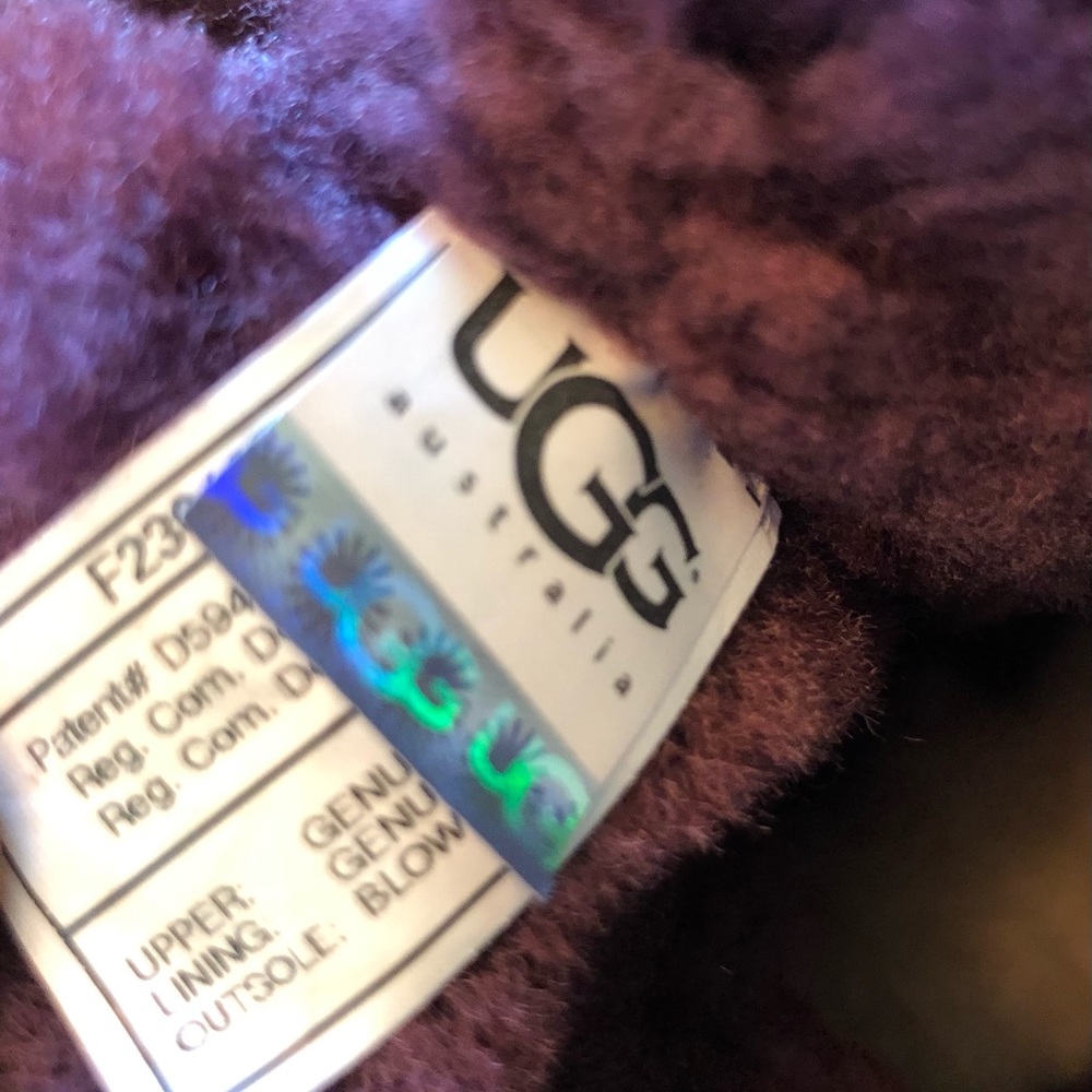 Uggs - Women’s Sz 6 - Aubergine - Picture 8 of 8
